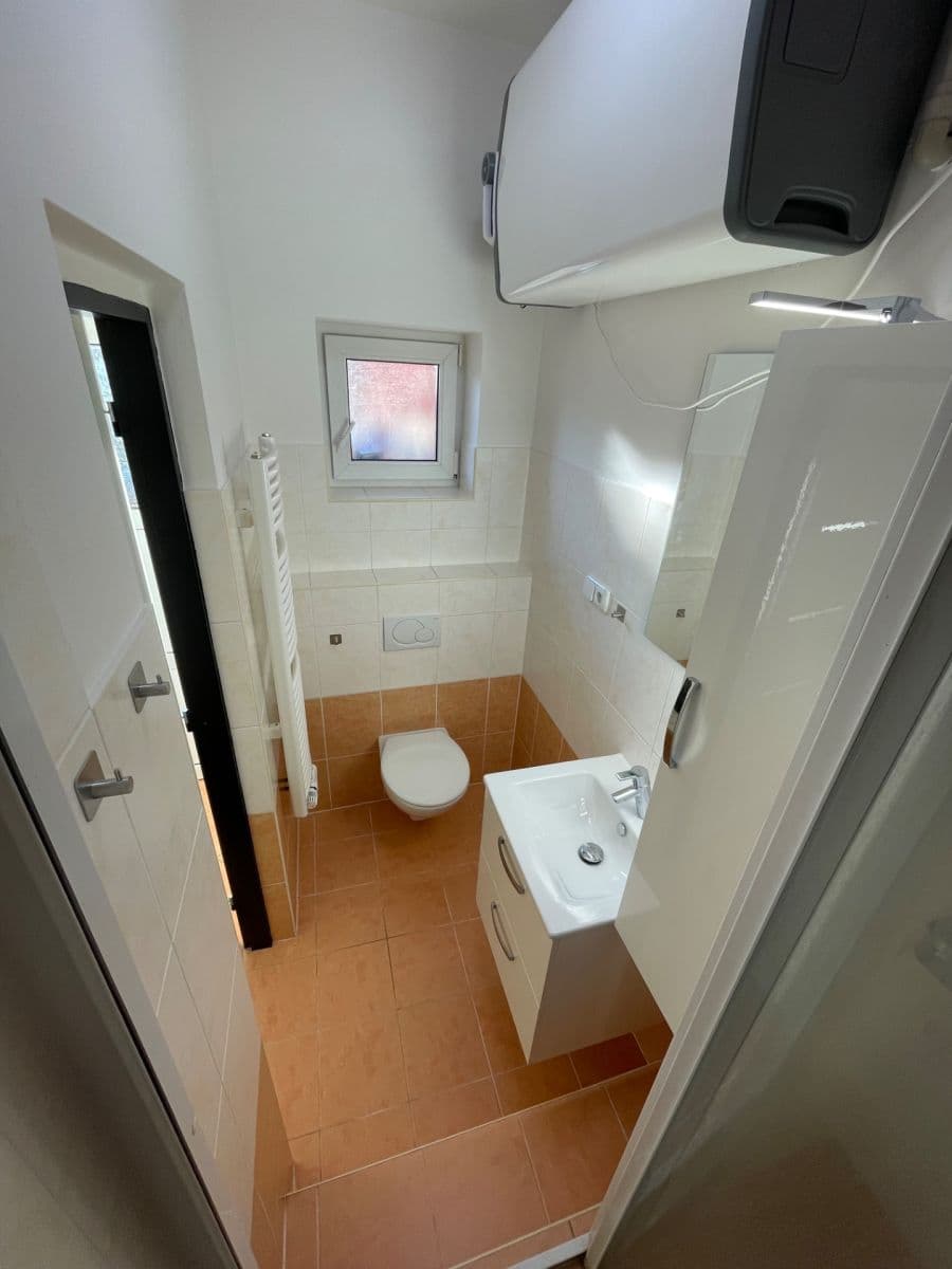 Prenájom bytu 1-izbový 34 m², Kutnohorská, Praha, Praha Prenájom bytu 1-izbový 34 m², Kutnohorská, Praha, Praha