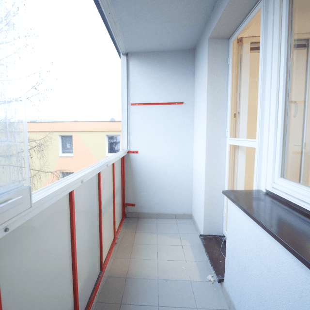 Prenájom bytu 3-izbový 76 m², U Vodojemu, Valašské Meziříčí, Zlínský kraj Prenájom bytu 3-izbový 76 m², U Vodojemu, Valašské Meziříčí, Zlínský kraj