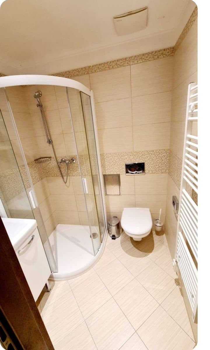 Prenájom bytu 1-izbový 22 m², V Šáreckém údolí, Praha, Praha Prenájom bytu 1-izbový 22 m², V Šáreckém údolí, Praha, Praha