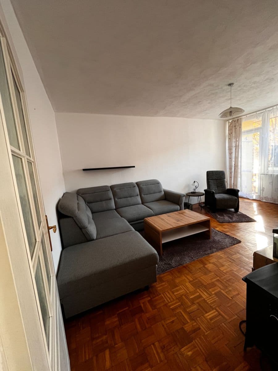 Prenájom bytu 2-izbový 64 m², Oldřichova, Liberec, Liberecký kraj Prenájom bytu 2-izbový 64 m², Oldřichova, Liberec, Liberecký kraj