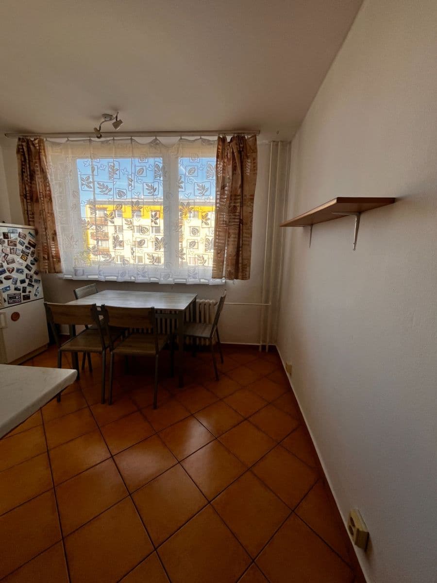 Prenájom bytu 2-izbový 64 m², Oldřichova, Liberec, Liberecký kraj Prenájom bytu 2-izbový 64 m², Oldřichova, Liberec, Liberecký kraj