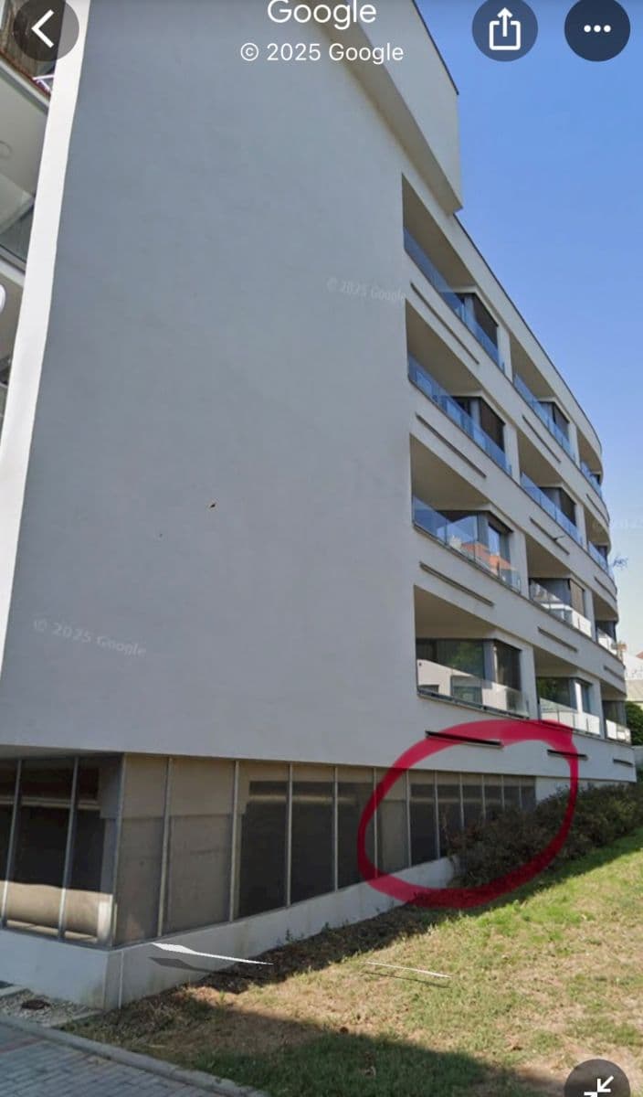 Prenájom garáže 14 m², Kopečná, Brno, Jihomoravský kraj Prenájom garáže 14 m², Kopečná, Brno, Jihomoravský kraj