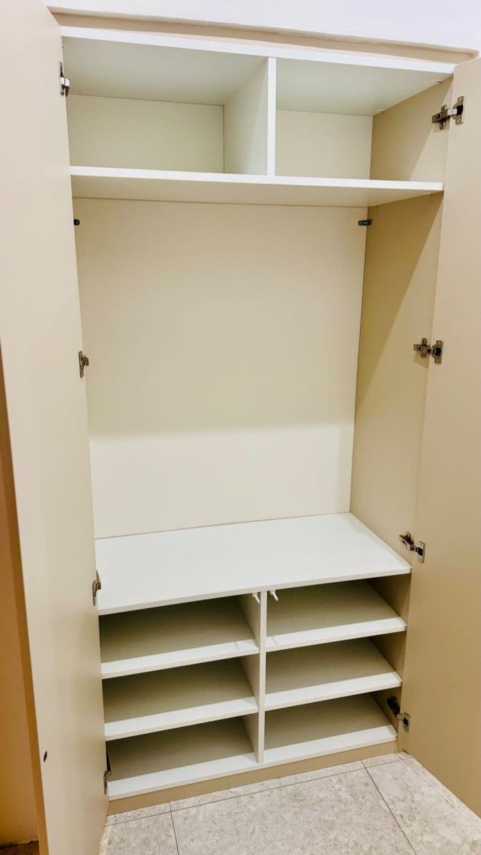 Prenájom bytu 2-izbový 60 m², Lotyšská, Praha, Praha Prenájom bytu 2-izbový 60 m², Lotyšská, Praha, Praha