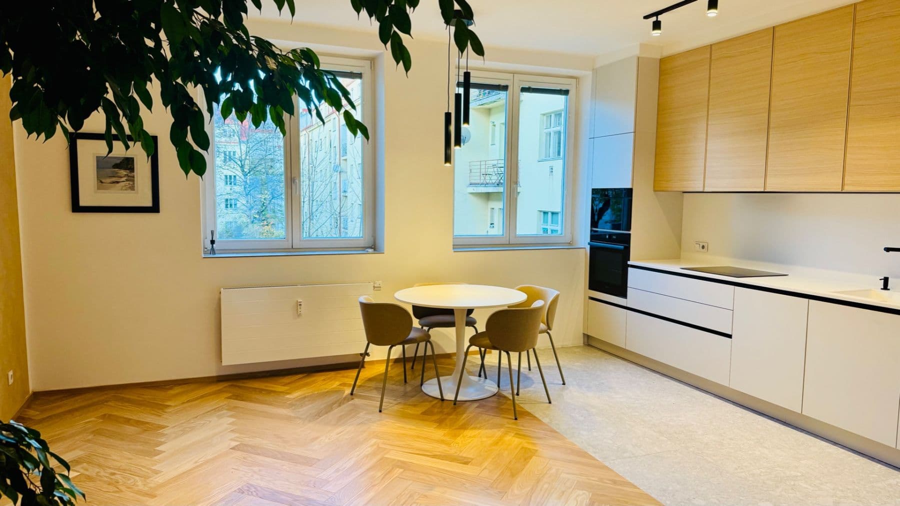 Prenájom bytu 2-izbový 60 m², Lotyšská, Praha, Praha Prenájom bytu 2-izbový 60 m², Lotyšská, Praha, Praha