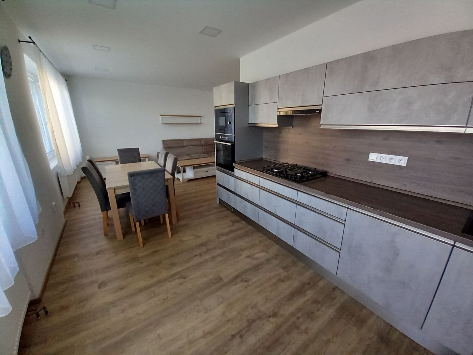 Predaj bytu 3-izbový 69 m², Loucká, Znojmo, Jihomoravský kraj Predaj bytu 3-izbový 69 m², Loucká, Znojmo, Jihomoravský kraj