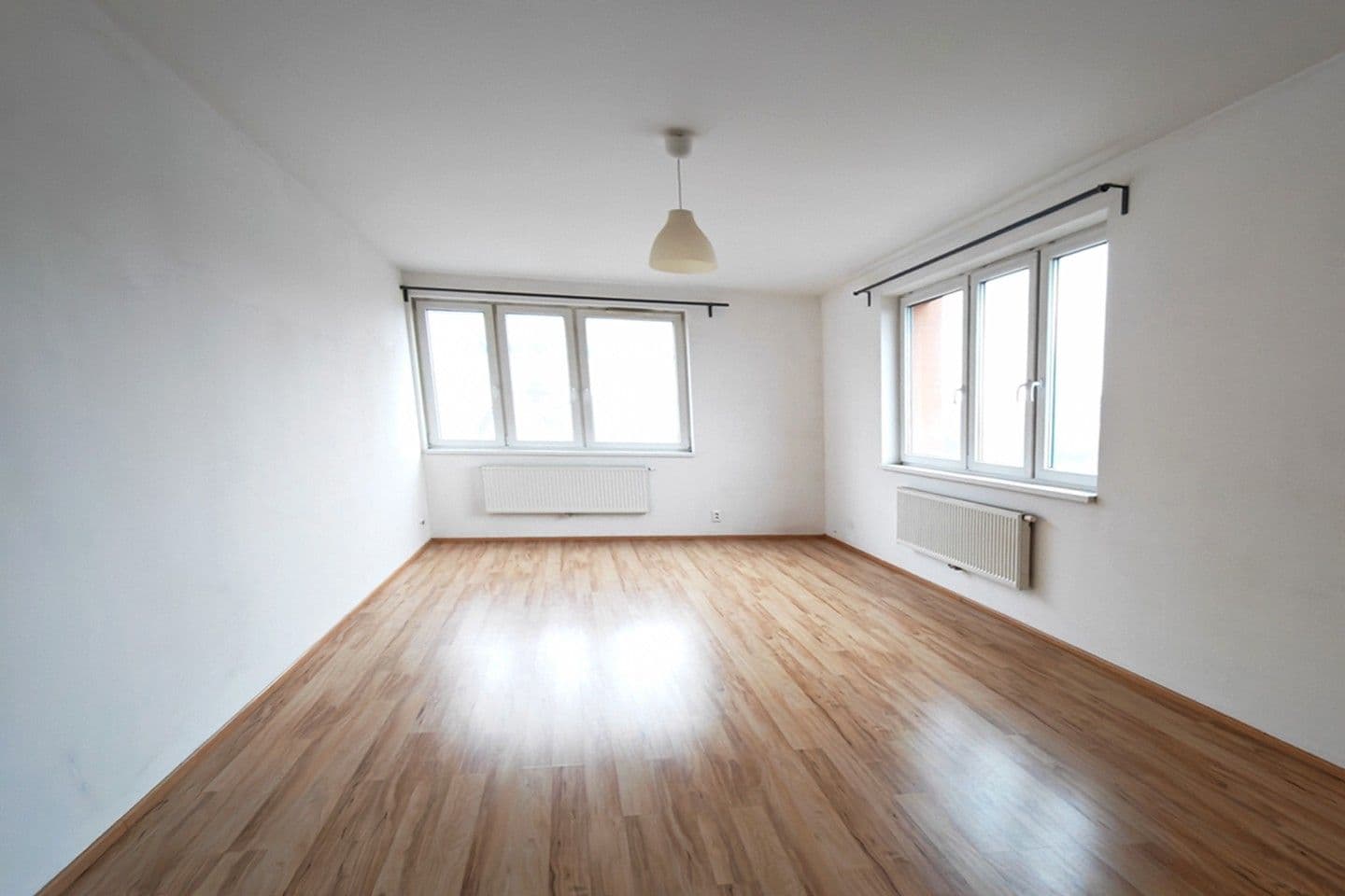 Prenájom bytu 1-izbový 34 m², Freyova, Praha, Praha Prenájom bytu 1-izbový 34 m², Freyova, Praha, Praha