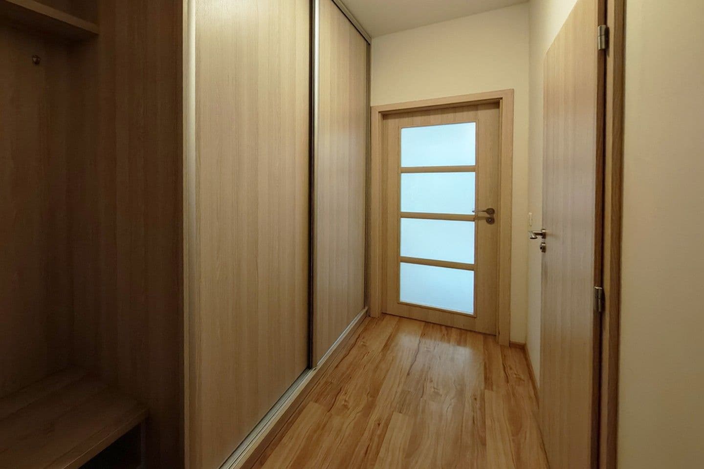 Prenájom bytu 1-izbový 34 m², Freyova, Praha, Praha Prenájom bytu 1-izbový 34 m², Freyova, Praha, Praha