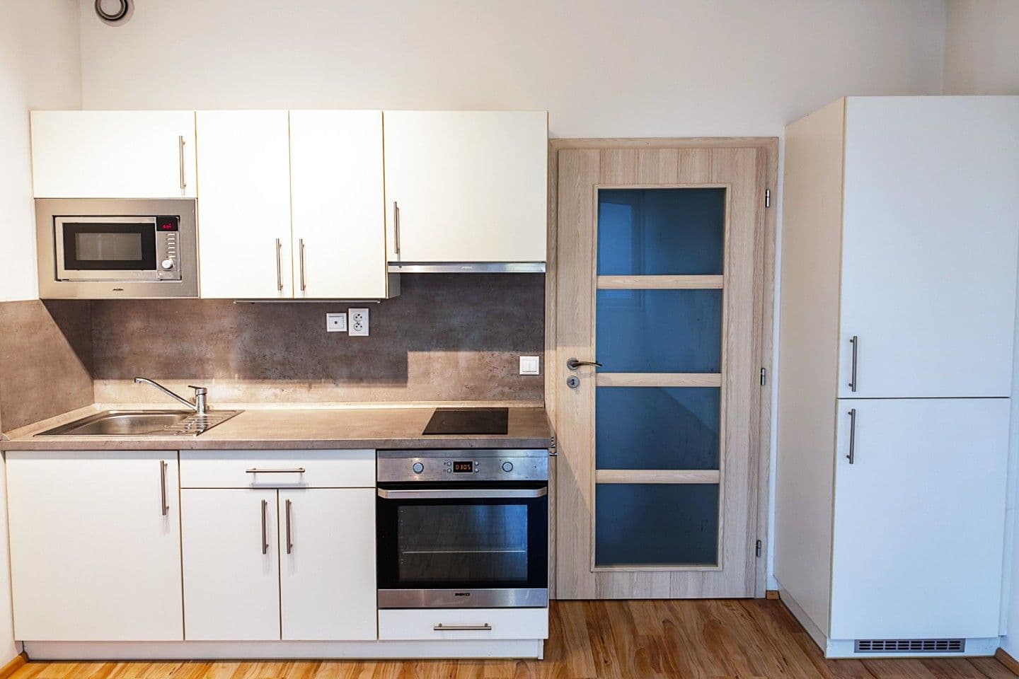 Prenájom bytu 1-izbový 34 m², Freyova, Praha, Praha Prenájom bytu 1-izbový 34 m², Freyova, Praha, Praha