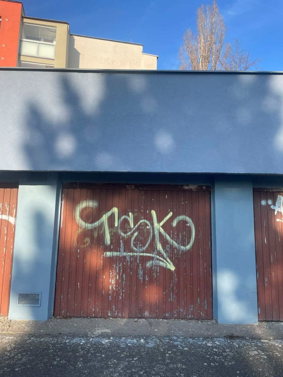 Predaj garáže 16 m², Slévačská, Praha, Praha Predaj garáže 16 m², Slévačská, Praha, Praha