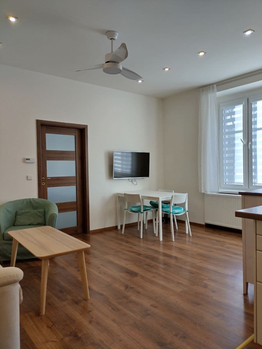 Prenájom bytu 2-izbový 60 m², Cyrila Boudy, Kladno, Středočeský kraj Prenájom bytu 2-izbový 60 m², Cyrila Boudy, Kladno, Středočeský kraj