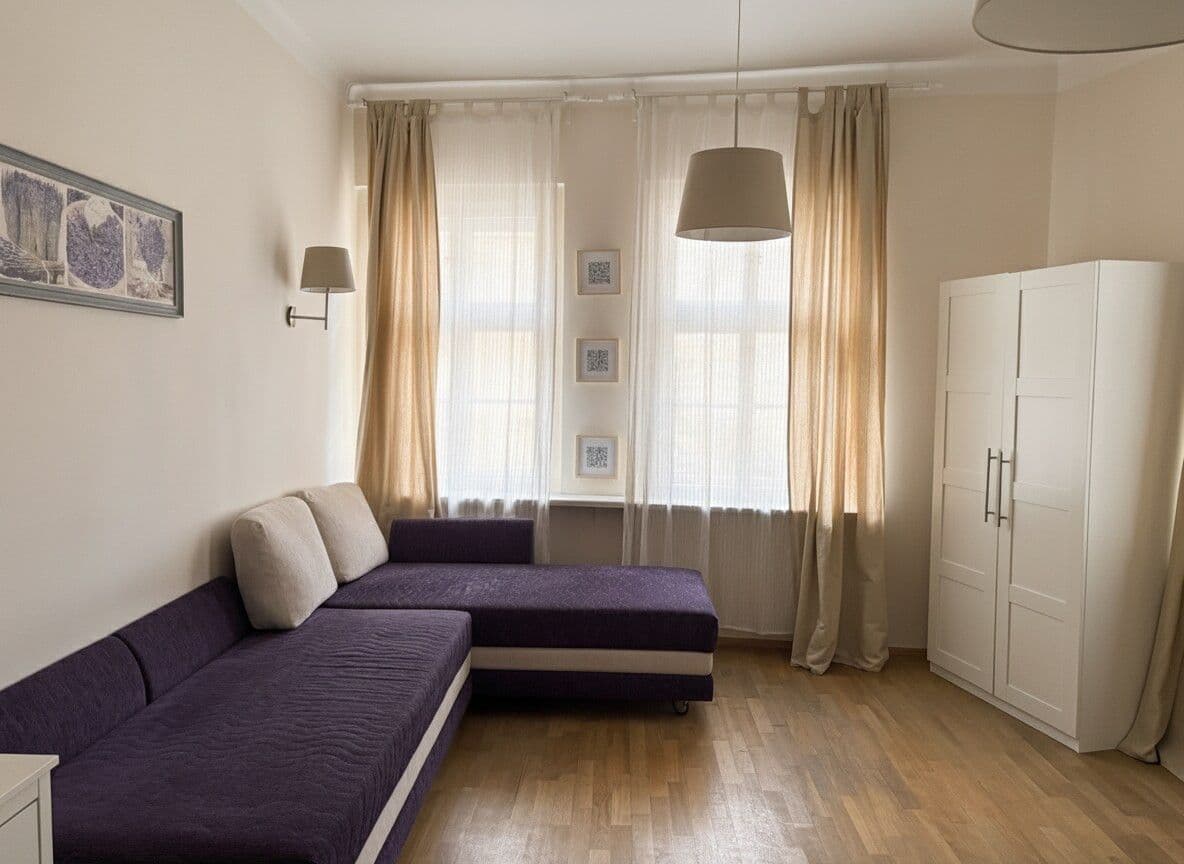 Prenájom bytu 80 m², Petrská, Praha, Praha Prenájom bytu 80 m², Petrská, Praha, Praha