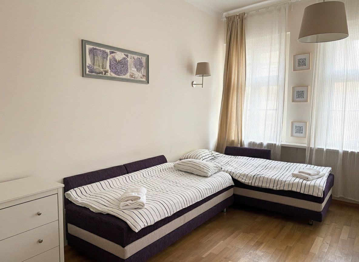 Prenájom bytu 80 m², Petrská, Praha, Praha Prenájom bytu 80 m², Petrská, Praha, Praha