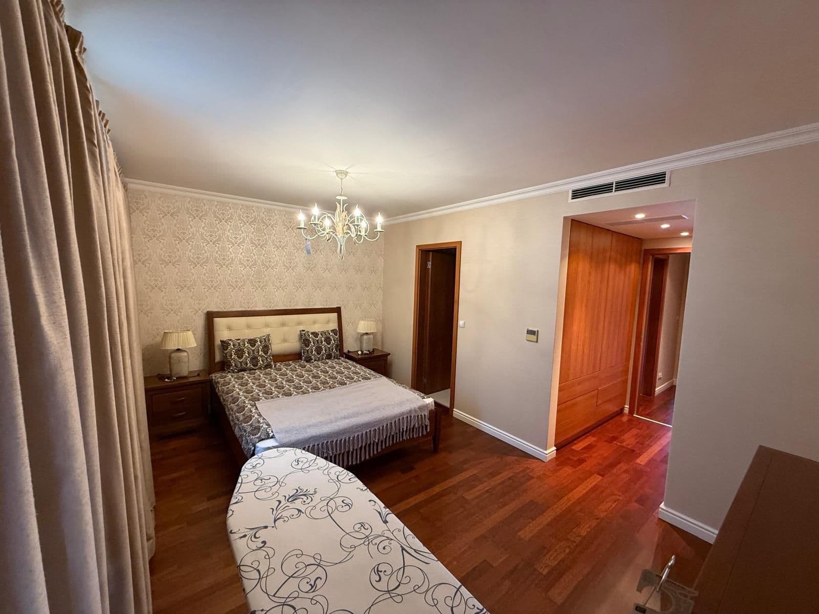 Predaj bytu 3-izbový 116 m², Ke Kapslovně, Praha, Praha Predaj bytu 3-izbový 116 m², Ke Kapslovně, Praha, Praha