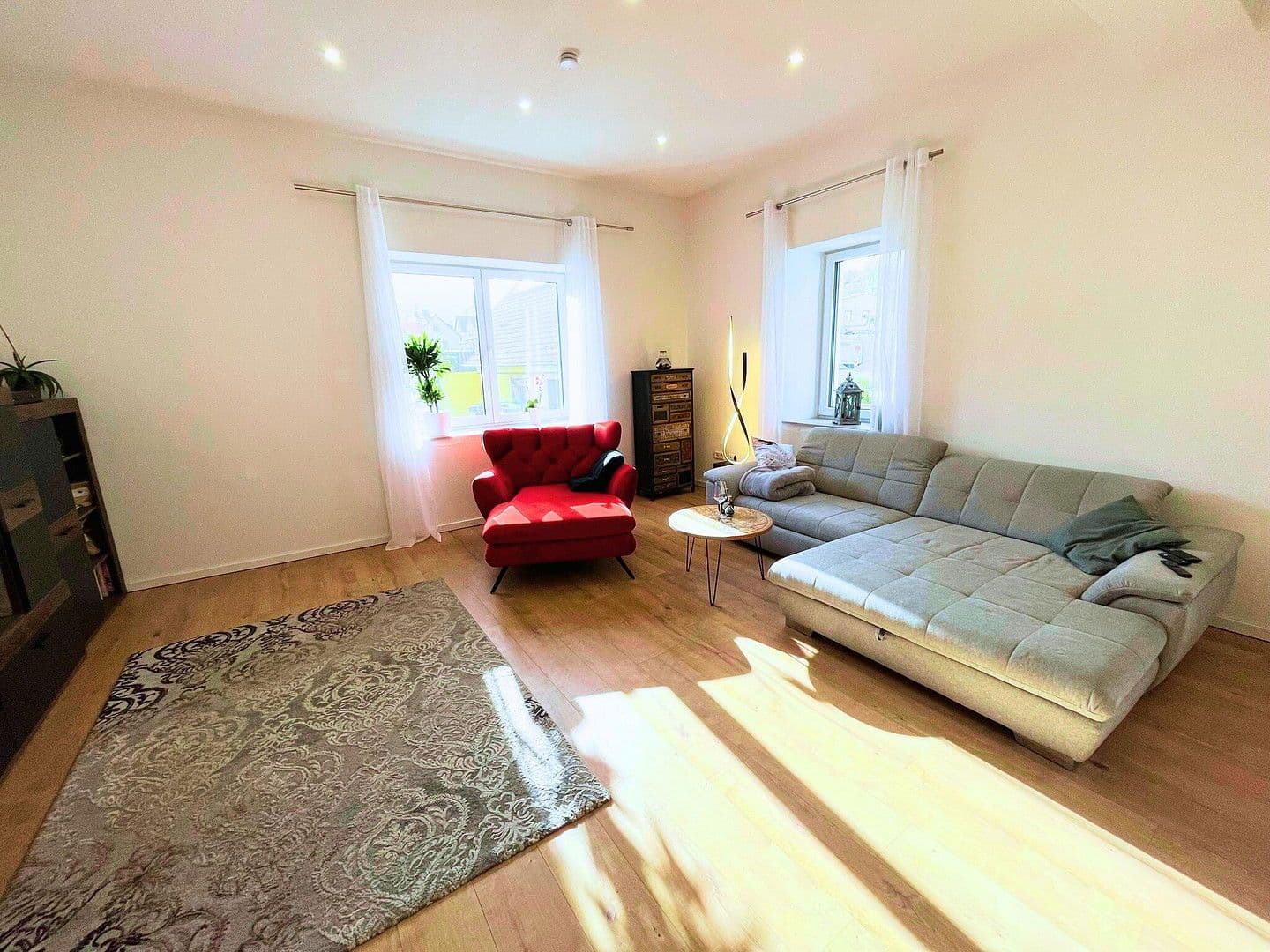 Predaj bytu 4-izbový 144 m², Greußenheim, Bavorsko Predaj bytu 4-izbový 144 m², Greußenheim, Bavorsko