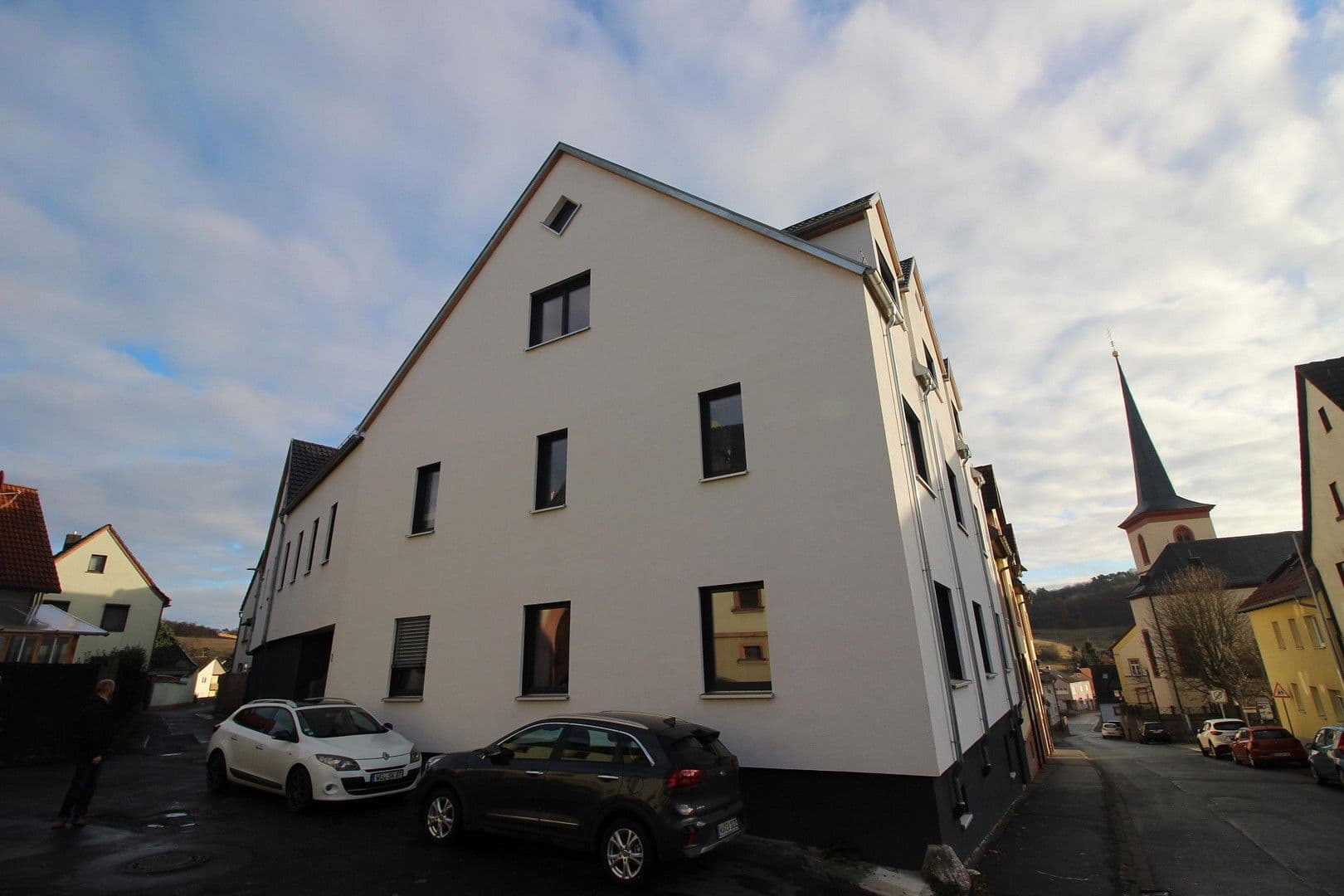 Predaj bytu 4-izbový 144 m², Greußenheim, Bavorsko Predaj bytu 4-izbový 144 m², Greußenheim, Bavorsko