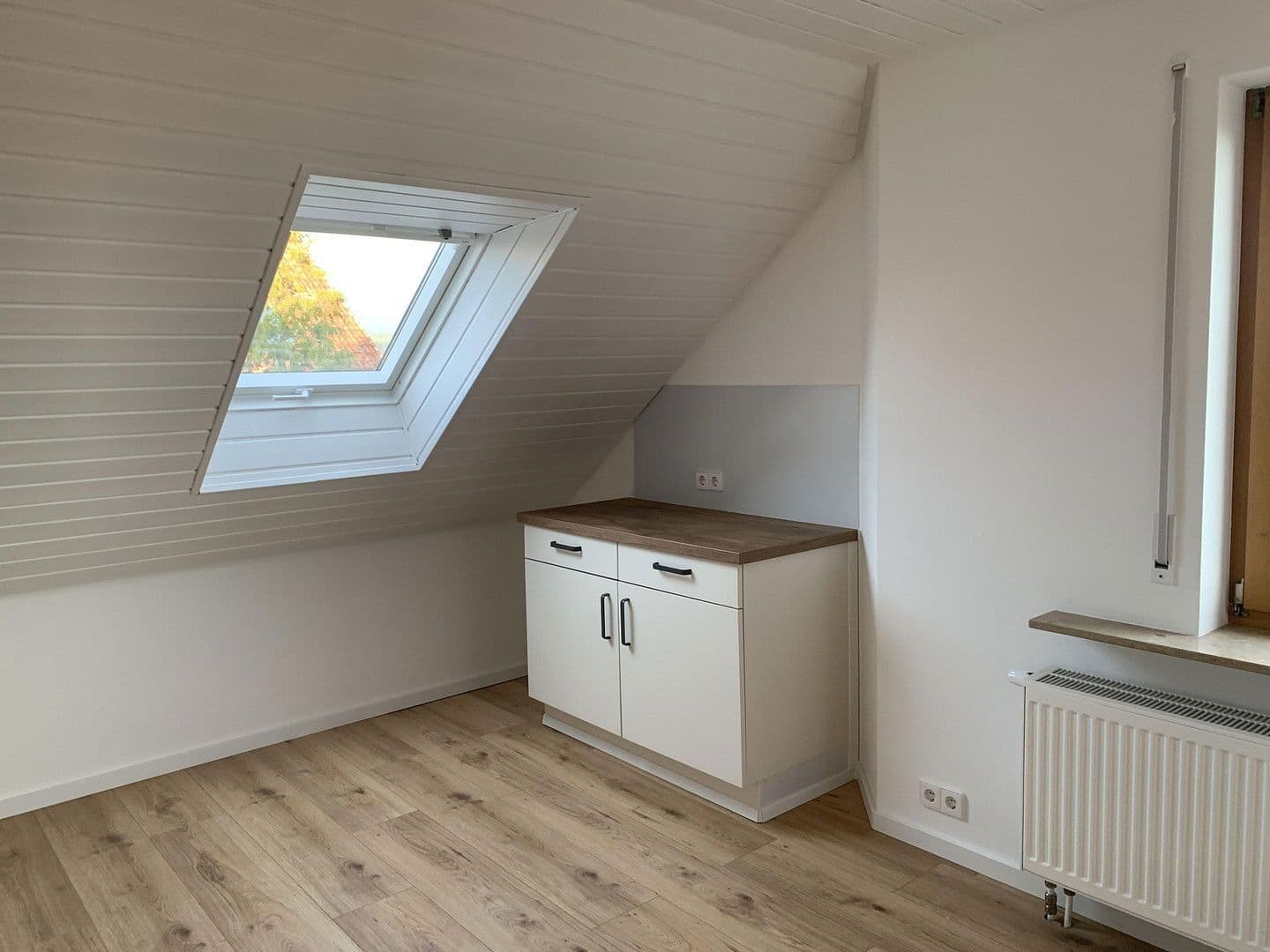 Prenájom bytu 3-izbový 80 m², Ebersbach an der Fils, Bádensko-Wurttembersko Prenájom bytu 3-izbový 80 m², Ebersbach an der Fils, Bádensko-Wurttembersko