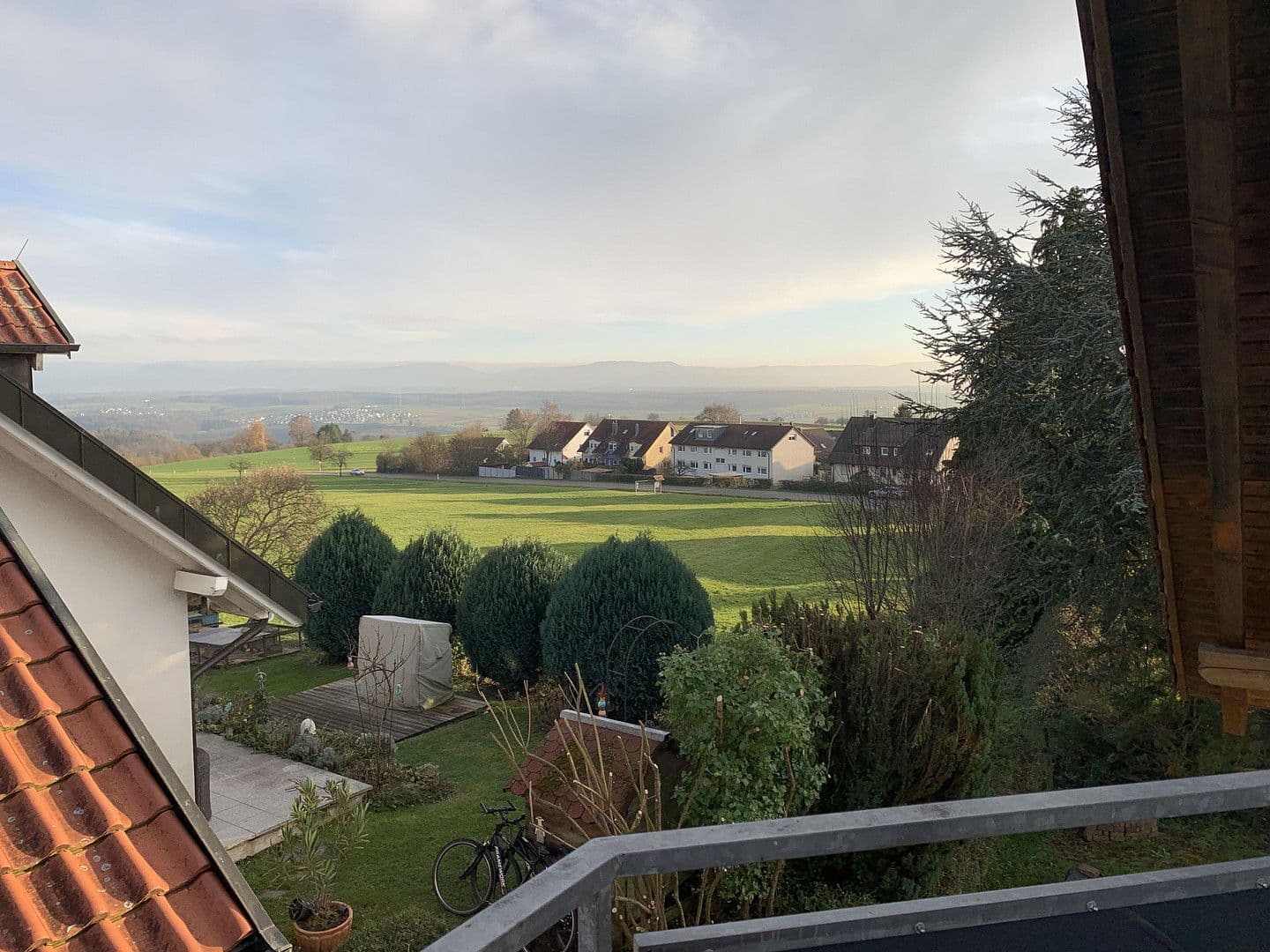 Prenájom bytu 3-izbový 80 m², Ebersbach an der Fils, Bádensko-Wurttembersko Prenájom bytu 3-izbový 80 m², Ebersbach an der Fils, Bádensko-Wurttembersko