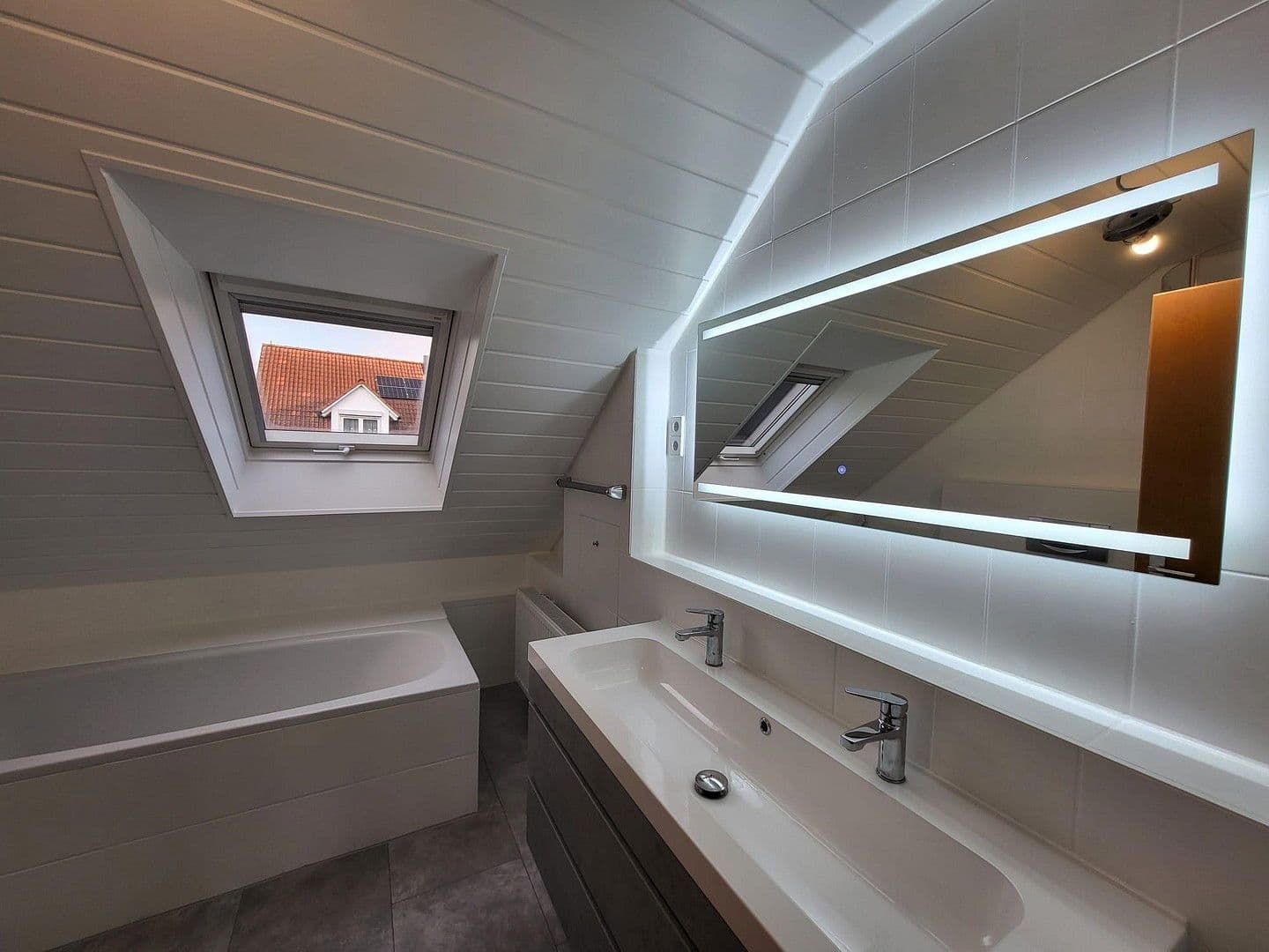 Prenájom bytu 3-izbový 80 m², Ebersbach an der Fils, Bádensko-Wurttembersko Prenájom bytu 3-izbový 80 m², Ebersbach an der Fils, Bádensko-Wurttembersko