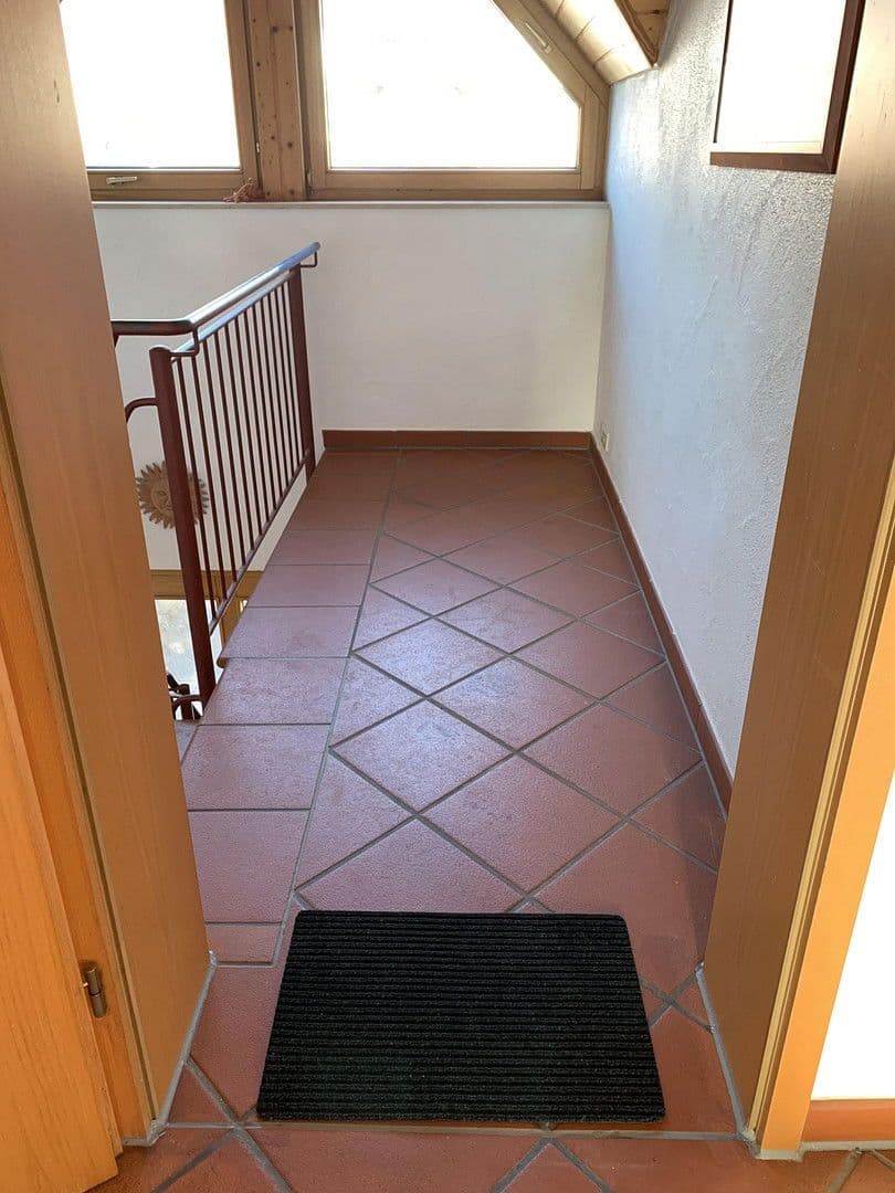 Prenájom bytu 3-izbový 80 m², Ebersbach an der Fils, Bádensko-Wurttembersko Prenájom bytu 3-izbový 80 m², Ebersbach an der Fils, Bádensko-Wurttembersko