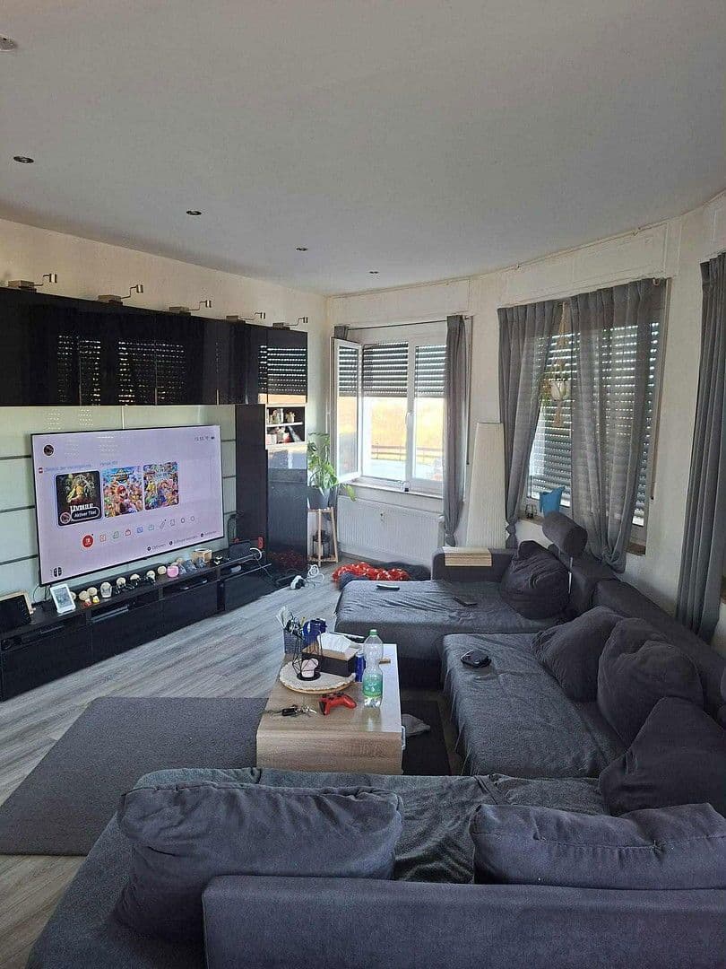 Prenájom bytu 4-izbový 105 m², Sprockhövel, Severné Porýnie - Westfálsko Prenájom bytu 4-izbový 105 m², Sprockhövel, Severné Porýnie - Westfálsko