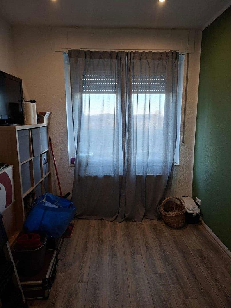 Prenájom bytu 4-izbový 105 m², Sprockhövel, Severné Porýnie - Westfálsko Prenájom bytu 4-izbový 105 m², Sprockhövel, Severné Porýnie - Westfálsko