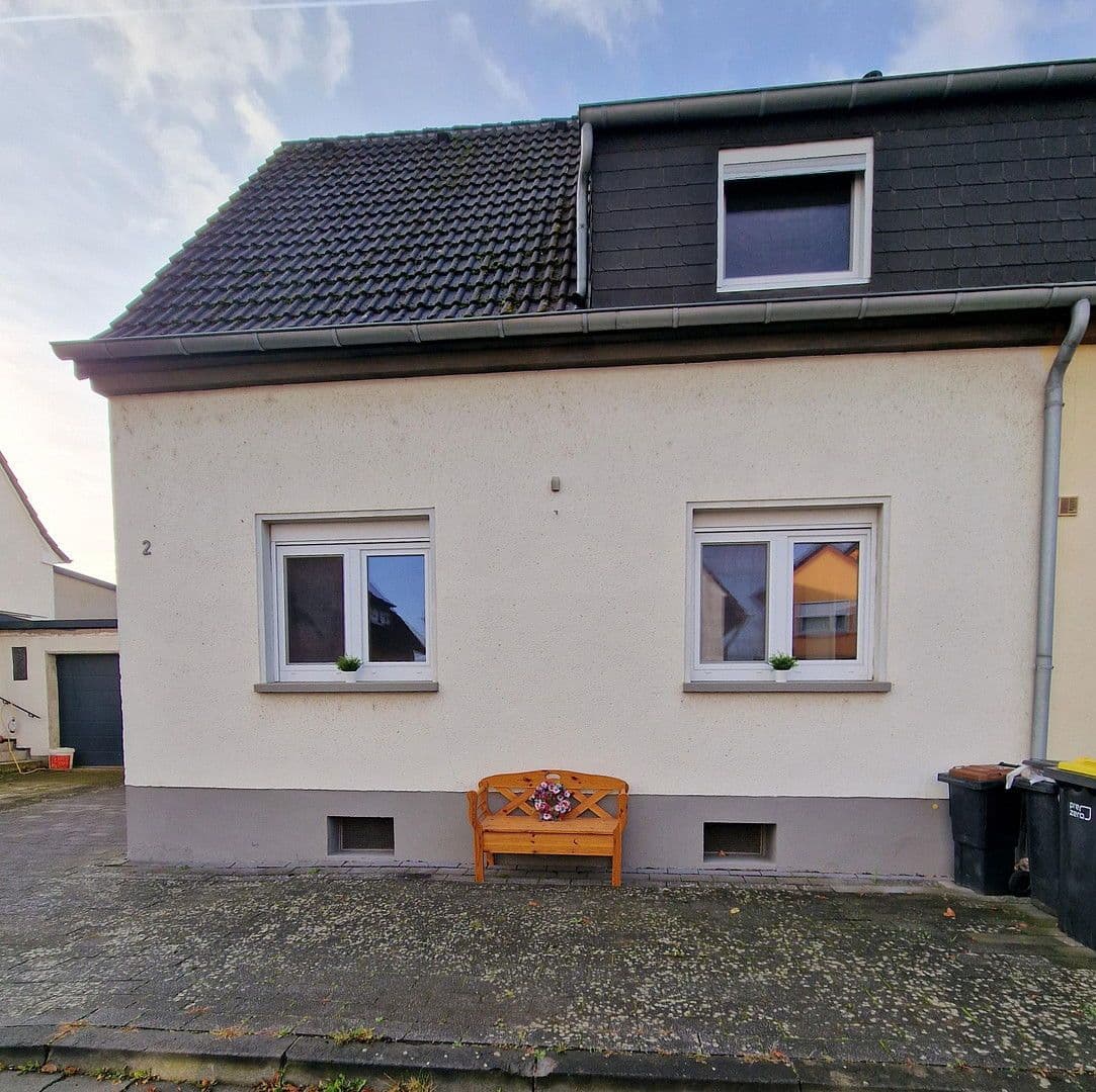 Predaj domu 100 m², pozemek 442 m², Andernach, Porýnie-Falcko Predaj domu 100 m², pozemek 442 m², Andernach, Porýnie-Falcko