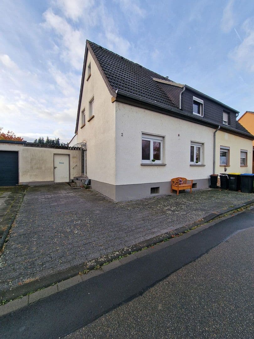 Predaj domu 100 m², pozemek 442 m², Andernach, Porýnie-Falcko Predaj domu 100 m², pozemek 442 m², Andernach, Porýnie-Falcko