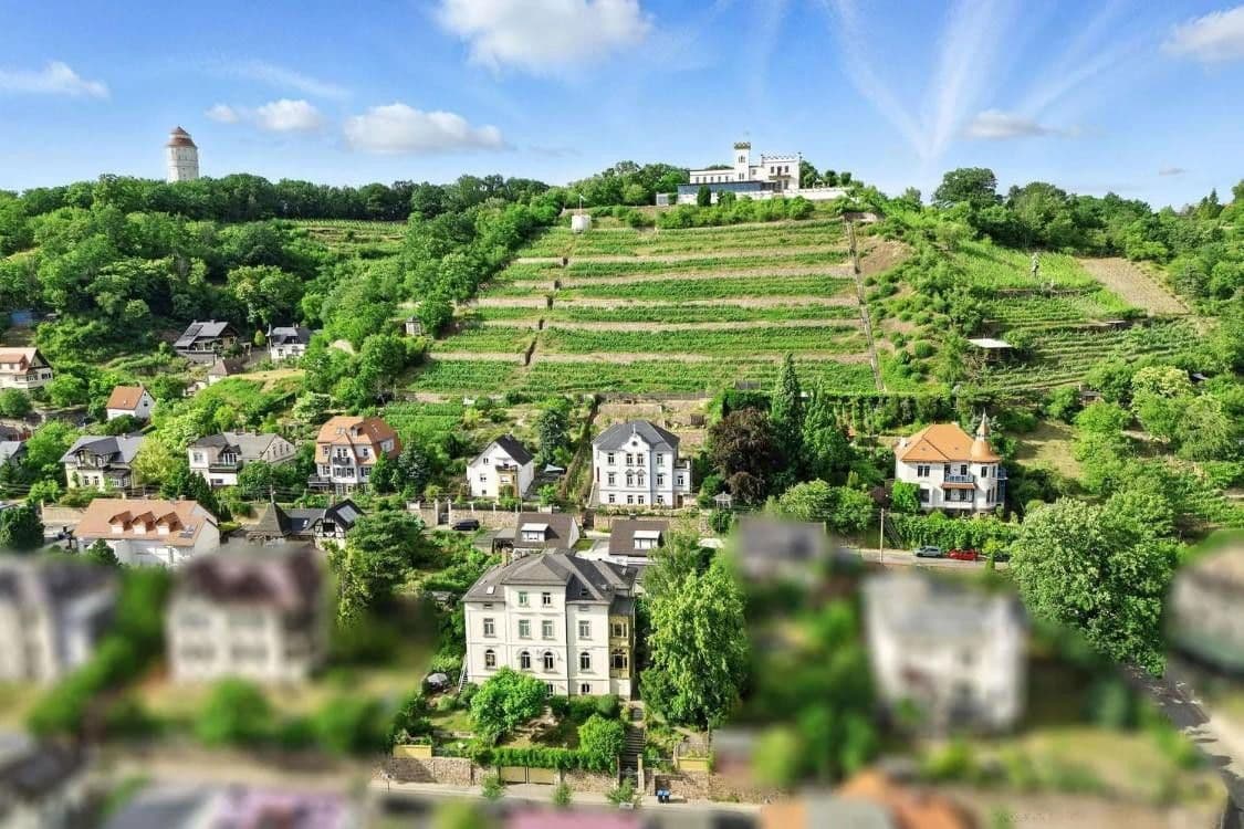 Prenájom bytu 2-izbový 63 m², Obere Bergstraße 54, Radebeul, Sasko Prenájom bytu 2-izbový 63 m², Obere Bergstraße 54, Radebeul, Sasko