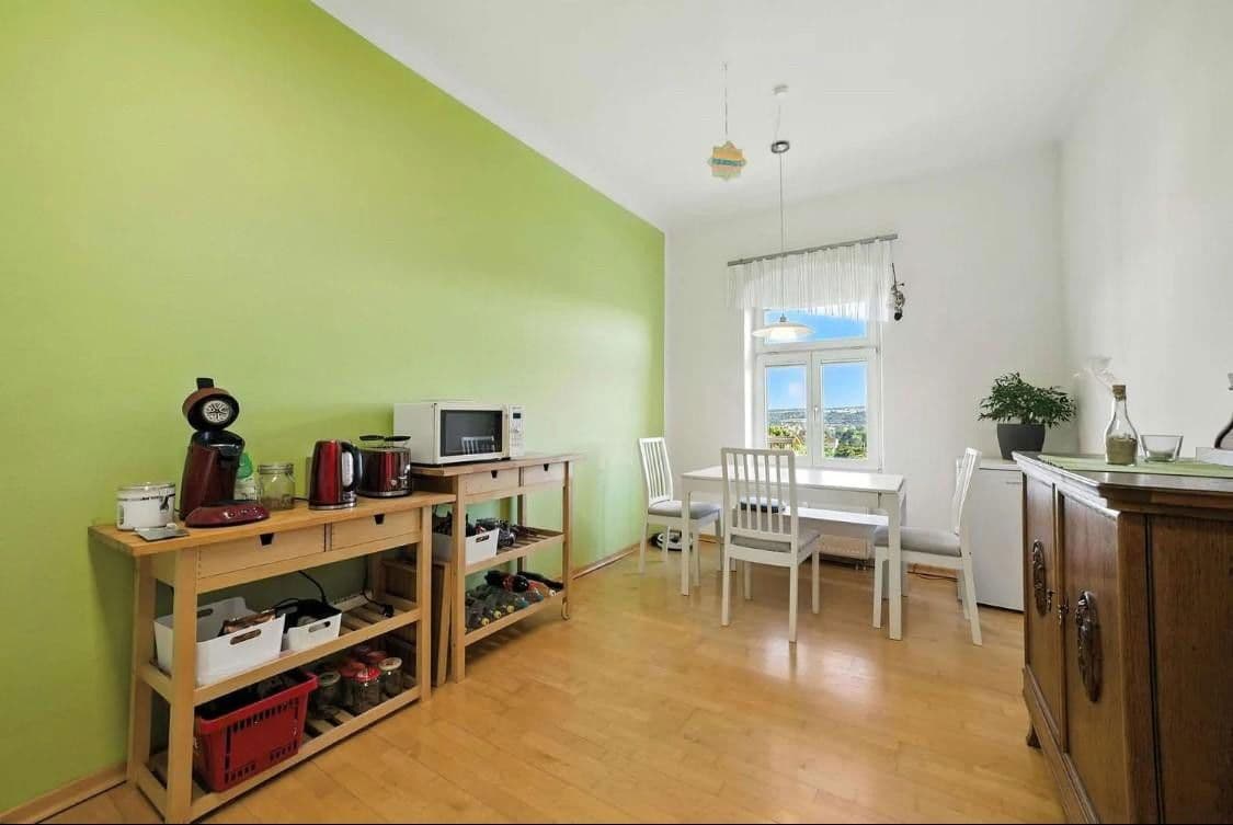 Prenájom bytu 2-izbový 63 m², Obere Bergstraße 54, Radebeul, Sasko Prenájom bytu 2-izbový 63 m², Obere Bergstraße 54, Radebeul, Sasko