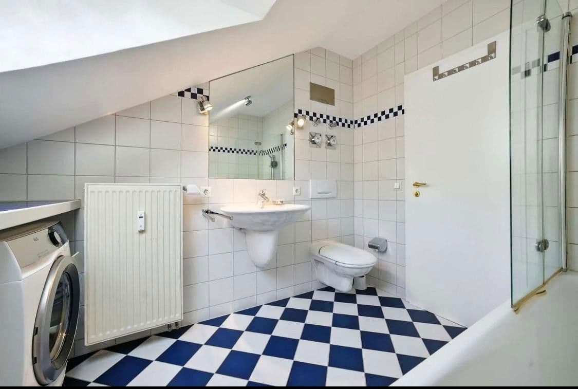 Prenájom bytu 2-izbový 63 m², Obere Bergstraße 54, Radebeul, Sasko Prenájom bytu 2-izbový 63 m², Obere Bergstraße 54, Radebeul, Sasko