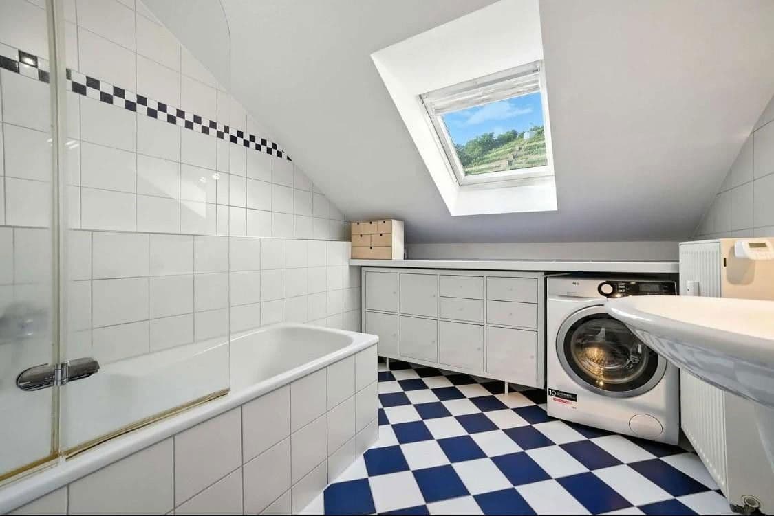 Prenájom bytu 2-izbový 63 m², Obere Bergstraße 54, Radebeul, Sasko Prenájom bytu 2-izbový 63 m², Obere Bergstraße 54, Radebeul, Sasko