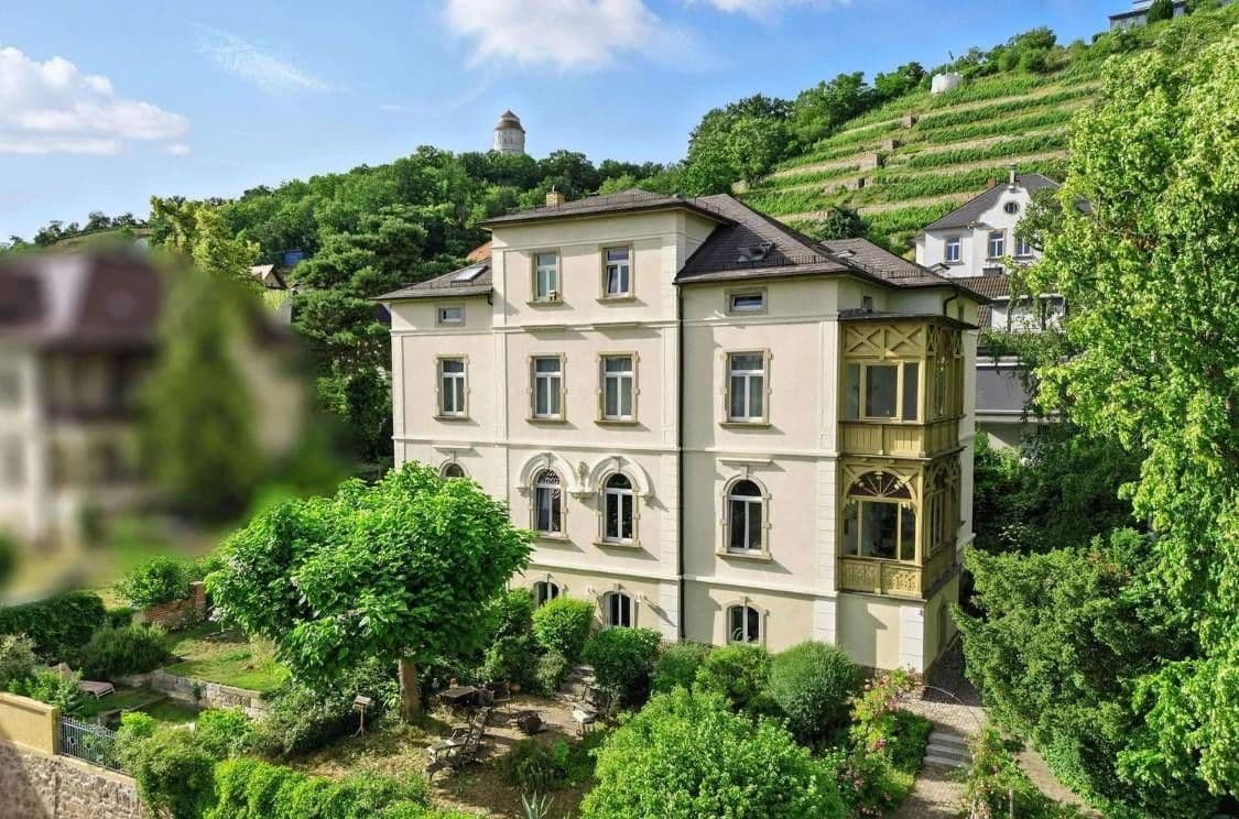 Prenájom bytu 2-izbový 63 m², Obere Bergstraße 54, Radebeul, Sasko Prenájom bytu 2-izbový 63 m², Obere Bergstraße 54, Radebeul, Sasko