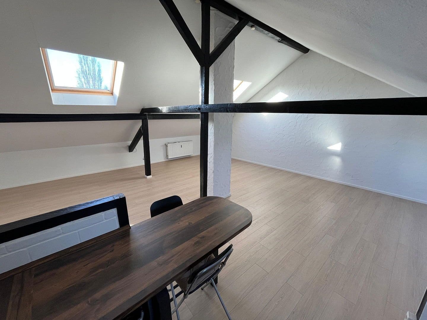 Prenájom bytu 1-izbový 62 m², Linienstraße 34, Düsseldorf, Severné Porýnie - Westfálsko Prenájom bytu 1-izbový 62 m², Linienstraße 34, Düsseldorf, Severné Porýnie - Westfálsko