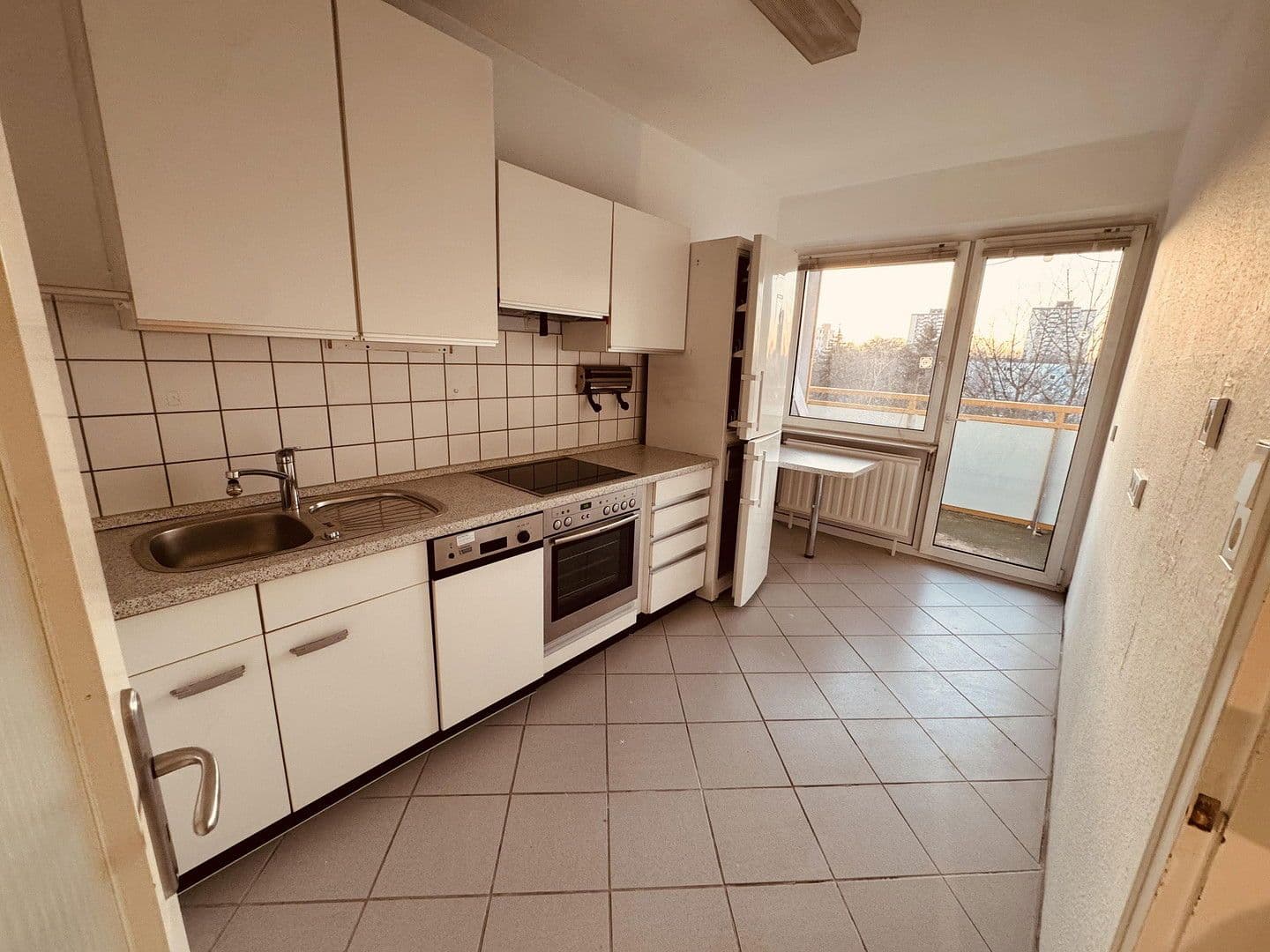 Prenájom bytu 3-izbový 75 m², Carl-Benz-Straße 12, Mainz, Porýnie-Falcko Prenájom bytu 3-izbový 75 m², Carl-Benz-Straße 12, Mainz, Porýnie-Falcko