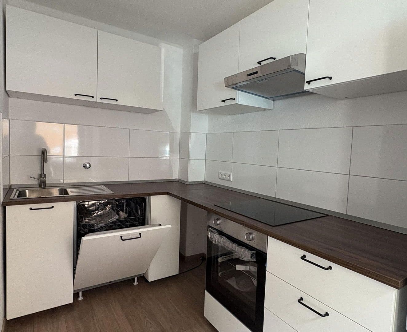 Prenájom bytu 3-izbový 60 m², Lüneburger Str. 31, Essen, Severné Porýnie - Westfálsko Prenájom bytu 3-izbový 60 m², Lüneburger Str. 31, Essen, Severné Porýnie - Westfálsko