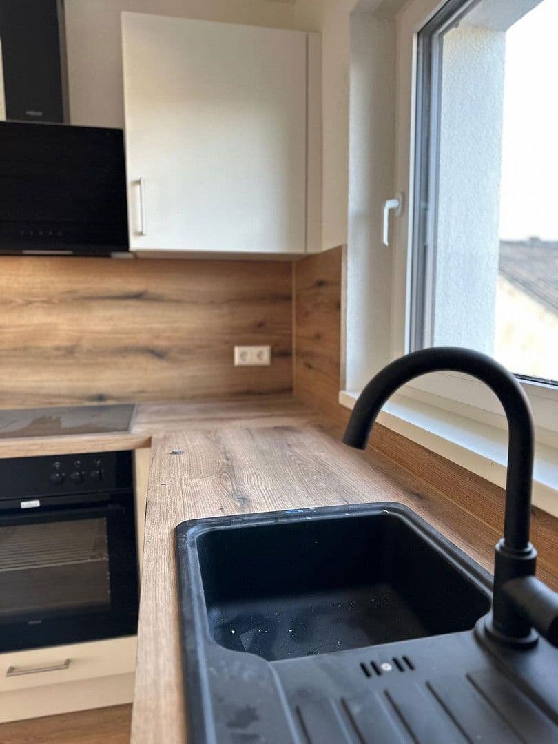 Prenájom bytu 4-izbový 102 m², Markgröningen, Bádensko-Wurttembersko Prenájom bytu 4-izbový 102 m², Markgröningen, Bádensko-Wurttembersko