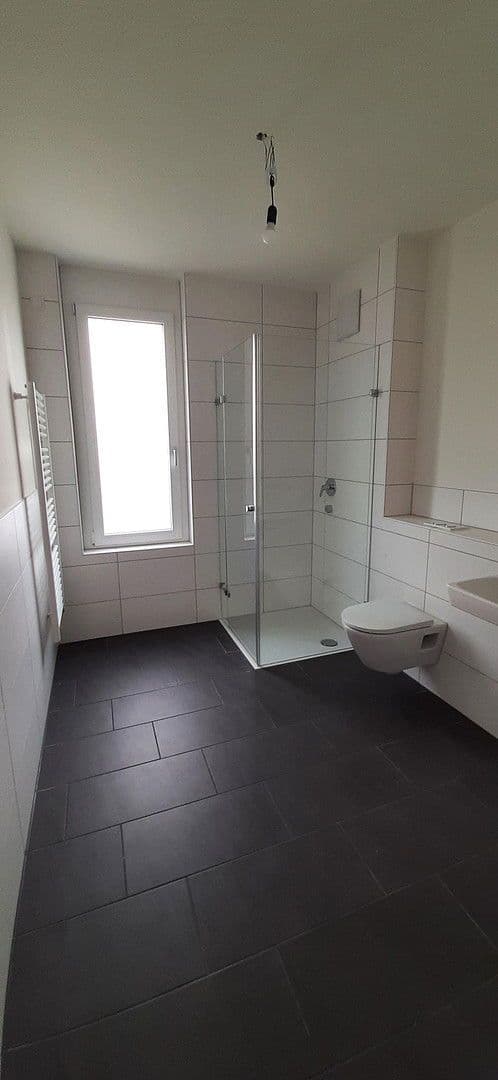 Prenájom bytu 3-izbový 85 m², Stuttgart, Bádensko-Wurttembersko Prenájom bytu 3-izbový 85 m², Stuttgart, Bádensko-Wurttembersko