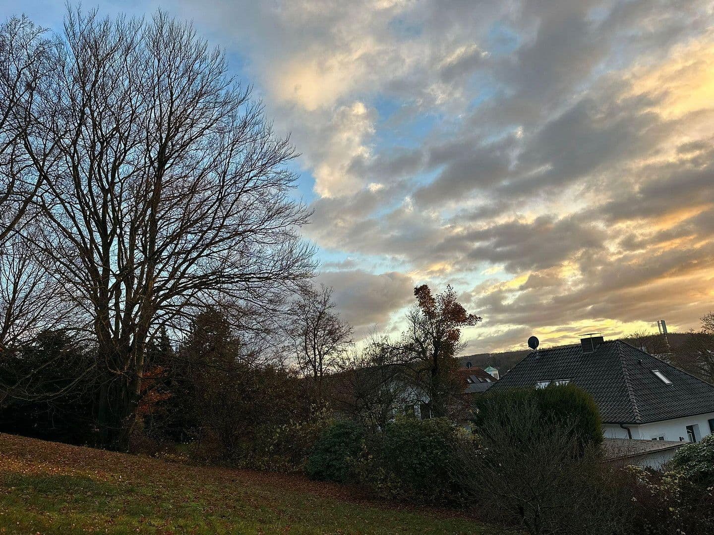 Predaj pozemku 1.710 m², Schillerstraße 21, Menden (Sauerland), Severné Porýnie - Westfálsko Predaj pozemku 1.710 m², Schillerstraße 21, Menden (Sauerland), Severné Porýnie - Westfálsko