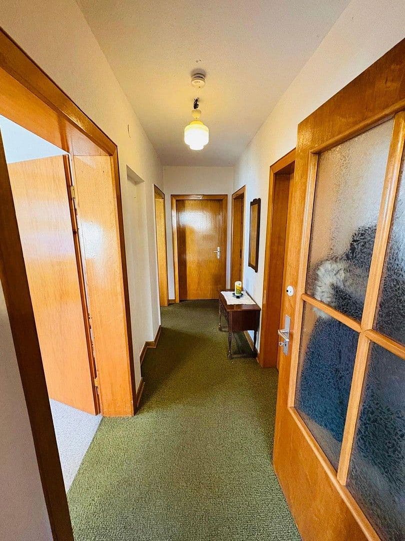 Predaj domu 140 m², pozemek 451 m², Simmern/Hunsrück, Porýnie-Falcko Predaj domu 140 m², pozemek 451 m², Simmern/Hunsrück, Porýnie-Falcko