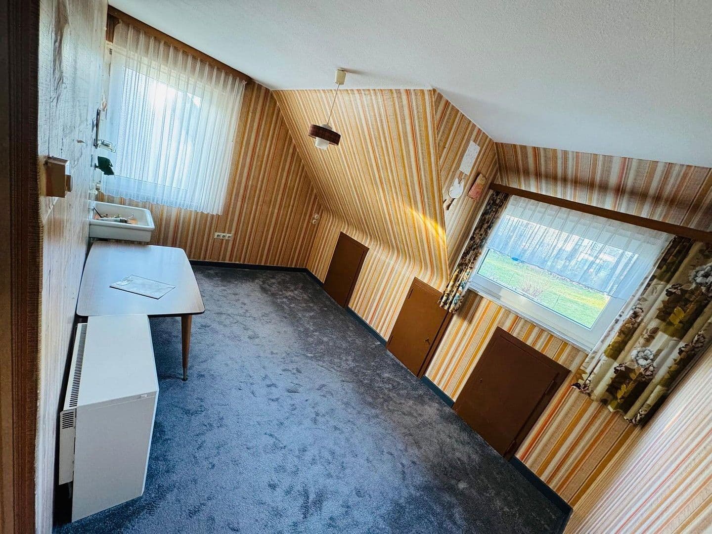 Predaj domu 140 m², pozemek 451 m², Simmern/Hunsrück, Porýnie-Falcko Predaj domu 140 m², pozemek 451 m², Simmern/Hunsrück, Porýnie-Falcko