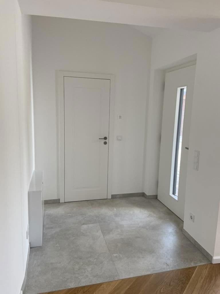 Predaj domu 100 m², pozemek 170 m², Düsseldorf, Severné Porýnie - Westfálsko Predaj domu 100 m², pozemek 170 m², Düsseldorf, Severné Porýnie - Westfálsko