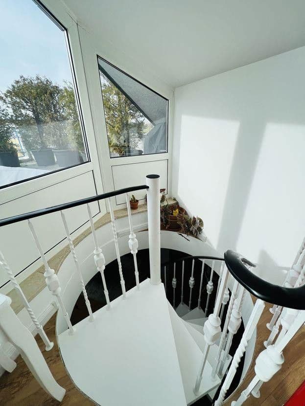 Prenájom bytu 3-izbový 75 m², Hitlstrasse 7, München, Bavorsko Prenájom bytu 3-izbový 75 m², Hitlstrasse 7, München, Bavorsko