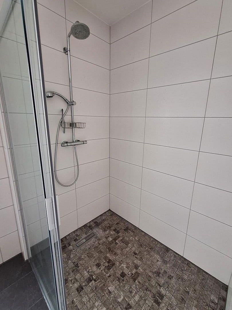 Prenájom bytu 3-izbový 81 m², Bleicherstraße 4, Rostock, Meklenbursko-Predpomoransko Prenájom bytu 3-izbový 81 m², Bleicherstraße 4, Rostock, Meklenbursko-Predpomoransko