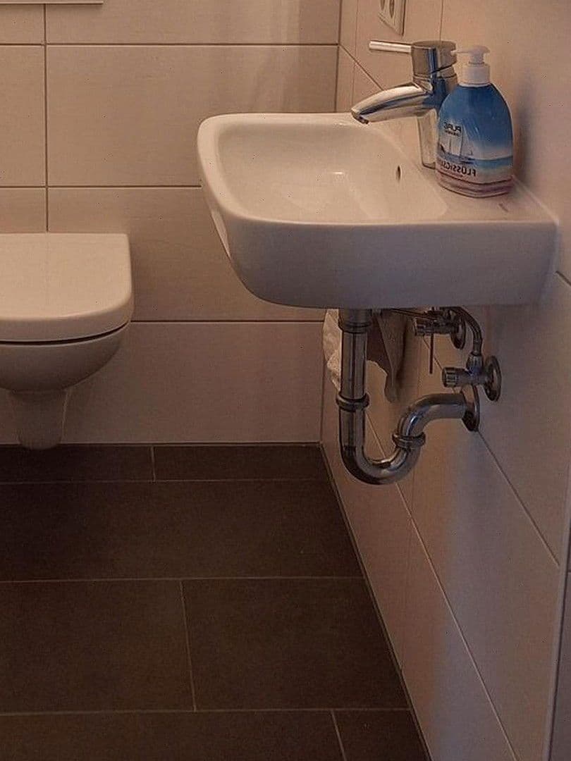 Prenájom bytu 3-izbový 81 m², Bleicherstraße 4, Rostock, Meklenbursko-Predpomoransko Prenájom bytu 3-izbový 81 m², Bleicherstraße 4, Rostock, Meklenbursko-Predpomoransko