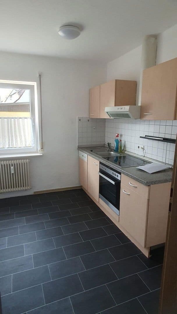 Prenájom bytu 2-izbový 55 m², Aschaffenburg, Bavorsko Prenájom bytu 2-izbový 55 m², Aschaffenburg, Bavorsko