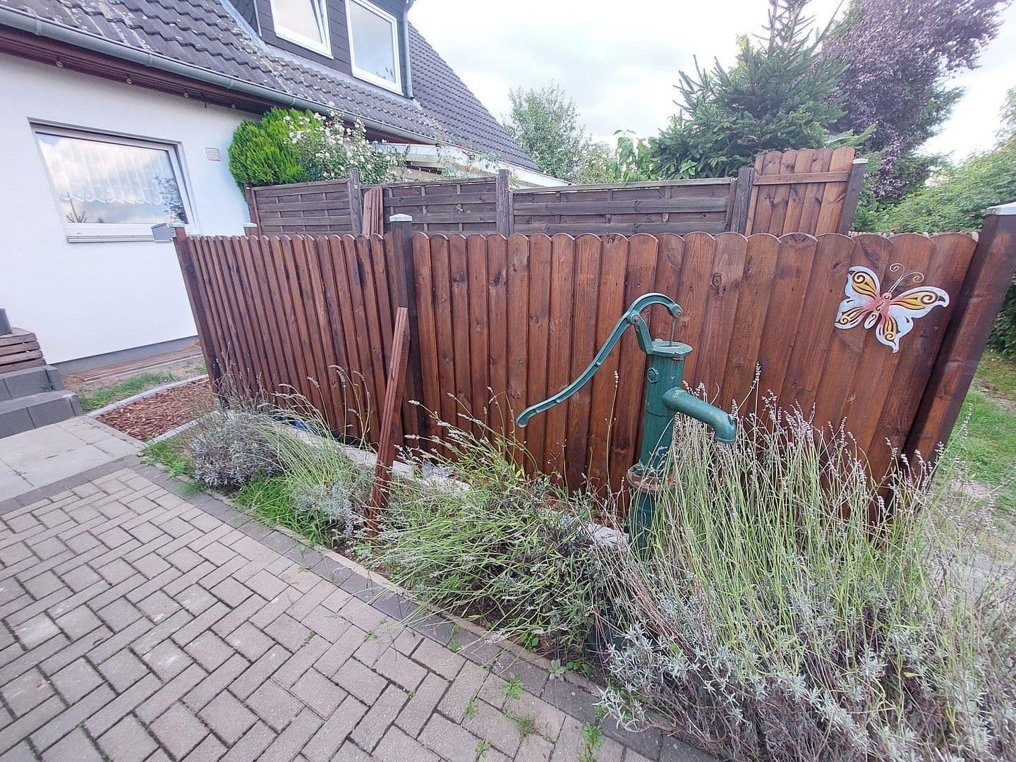 Predaj domu 105 m², pozemek 328 m², Nisblestr, 24, Berlin, Berlín Predaj domu 105 m², pozemek 328 m², Nisblestr, 24, Berlin, Berlín