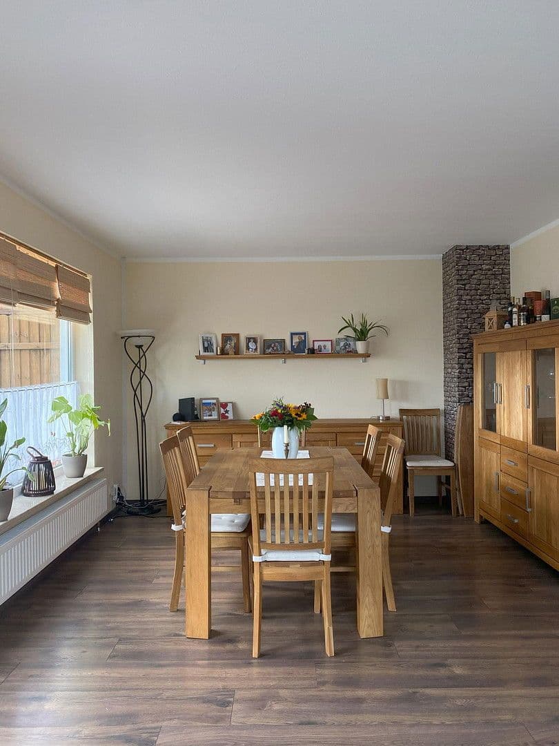 Predaj domu 105 m², pozemek 328 m², Nisblestr, 24, Berlin, Berlín Predaj domu 105 m², pozemek 328 m², Nisblestr, 24, Berlin, Berlín