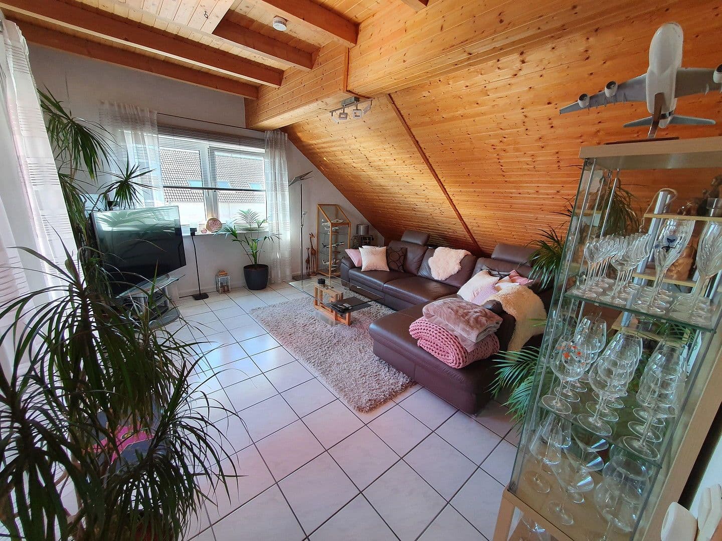 Predaj bytu 3-izbový 112 m², Albert-Schweitzer-Straße, Trebur, Hesensko Predaj bytu 3-izbový 112 m², Albert-Schweitzer-Straße, Trebur, Hesensko