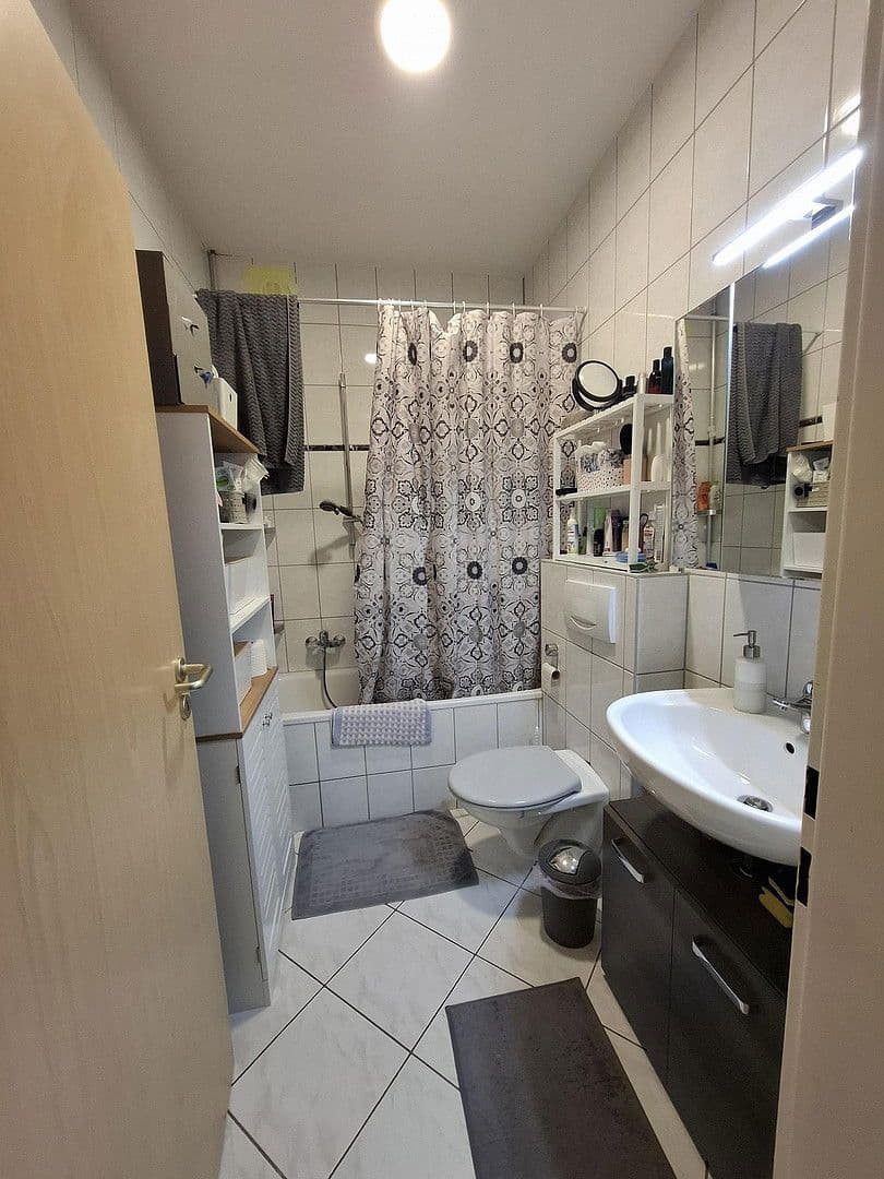 Prenájom bytu 2-izbový 61 m², Frankfurter Straße 57, Offenbach, Hesensko Prenájom bytu 2-izbový 61 m², Frankfurter Straße 57, Offenbach, Hesensko