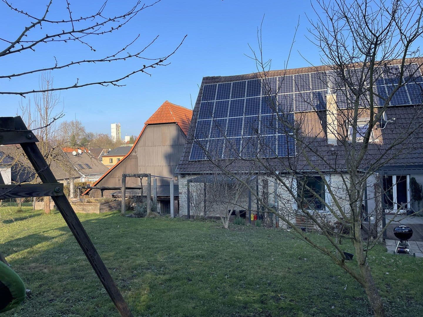 Predaj domu 263 m², pozemek 989 m², Walzbachtal, Bádensko-Wurttembersko Predaj domu 263 m², pozemek 989 m², Walzbachtal, Bádensko-Wurttembersko